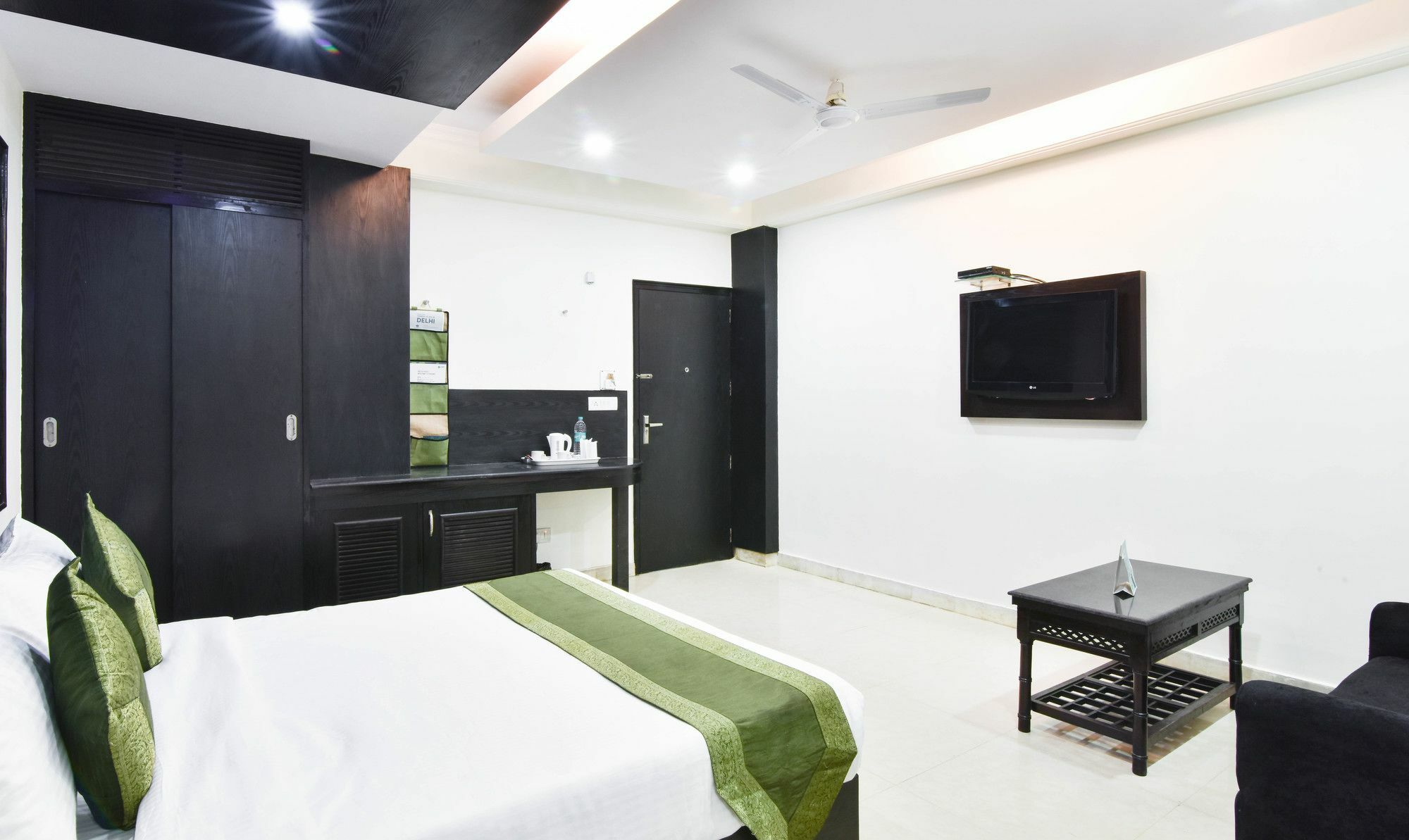 Hotel Treebo Mehar Castle Delhi  Esterno foto