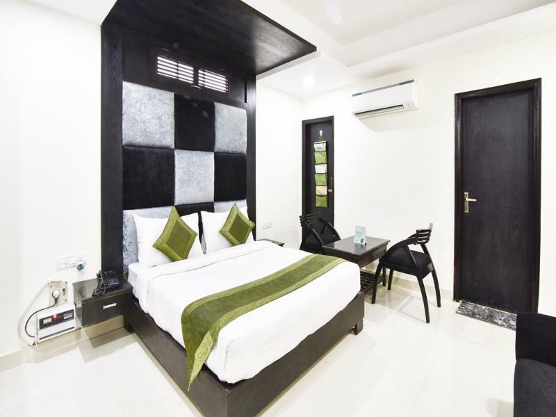 Hotel Treebo Mehar Castle Delhi  Esterno foto